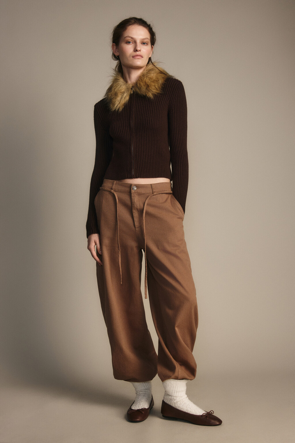 Кардиган на молнии с меховым воротником - цвет коричневый - 5