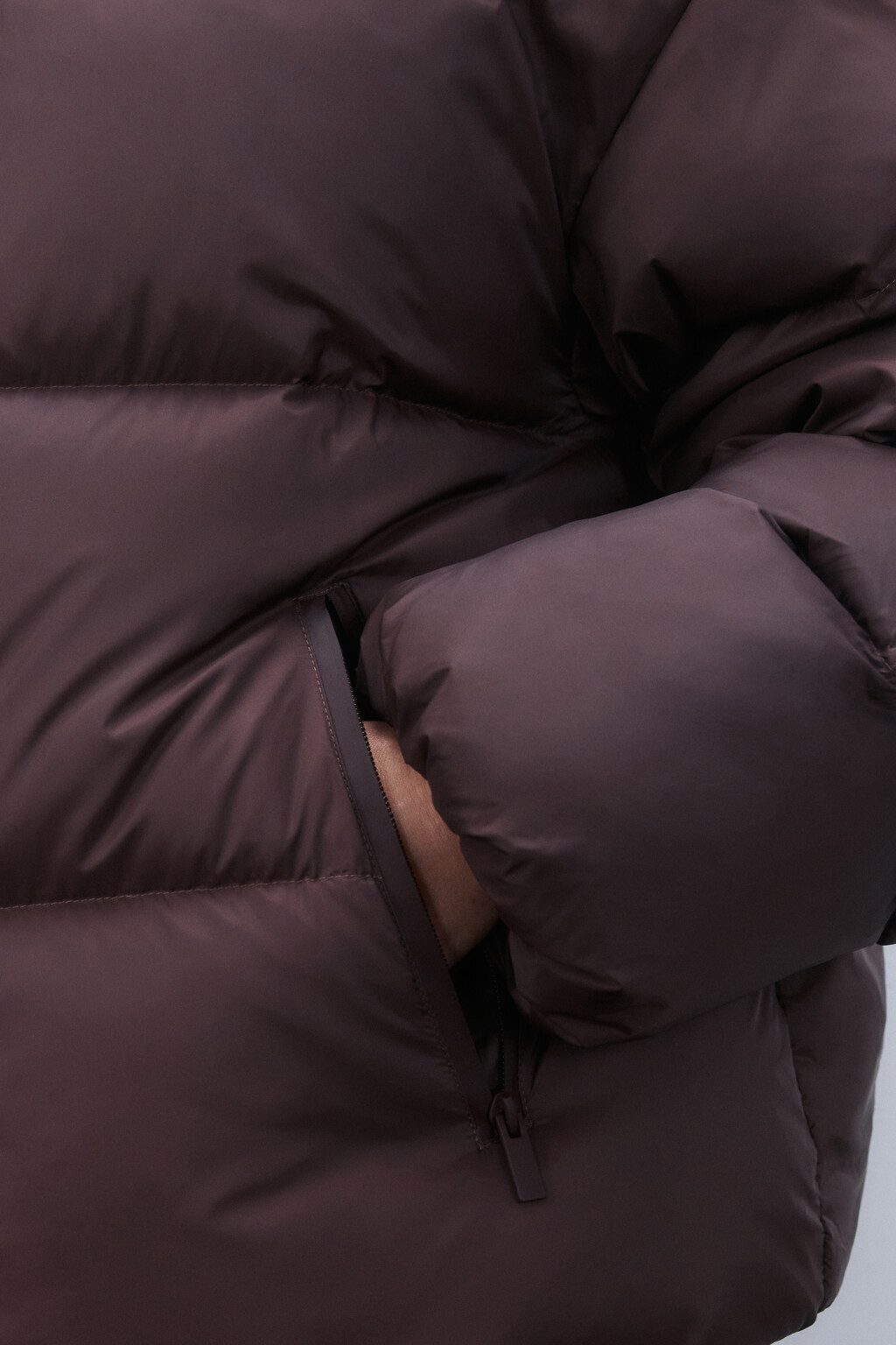 Пуховик на натуральном утеплителе - цвет коричневый - 6