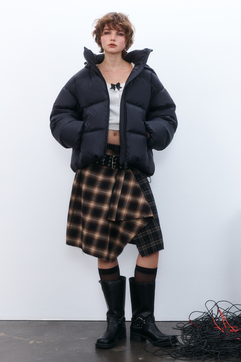 Пуховик на натуральном утеплителе - цвет черный - 4