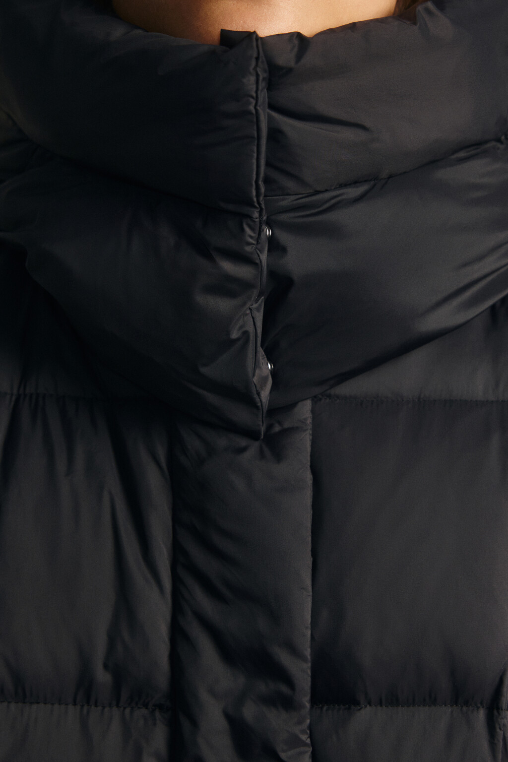 Пуховик на натуральном утеплителе - цвет черный - 5