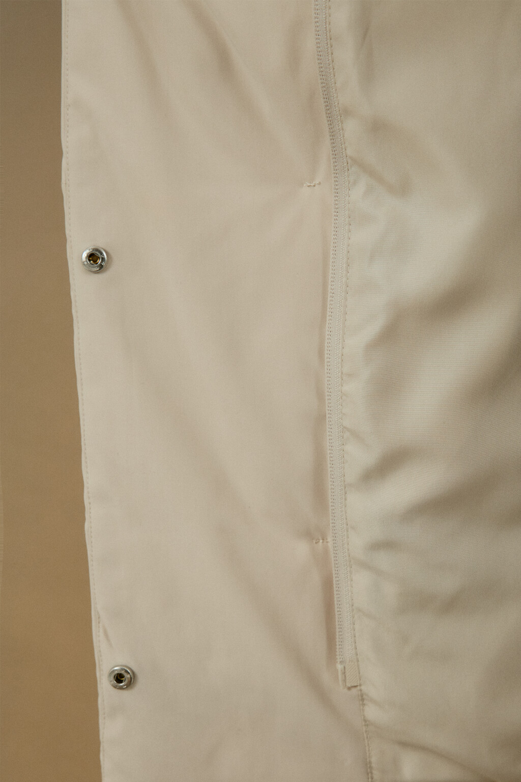 Куртка стеганая с капюшоном и поясом - цвет молочный - 7