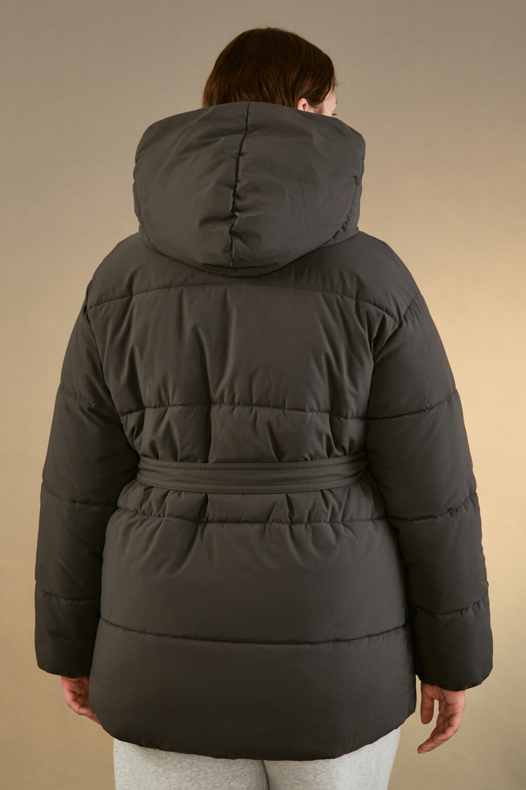 Куртка стеганая с капюшоном и поясом - цвет серый - 3
