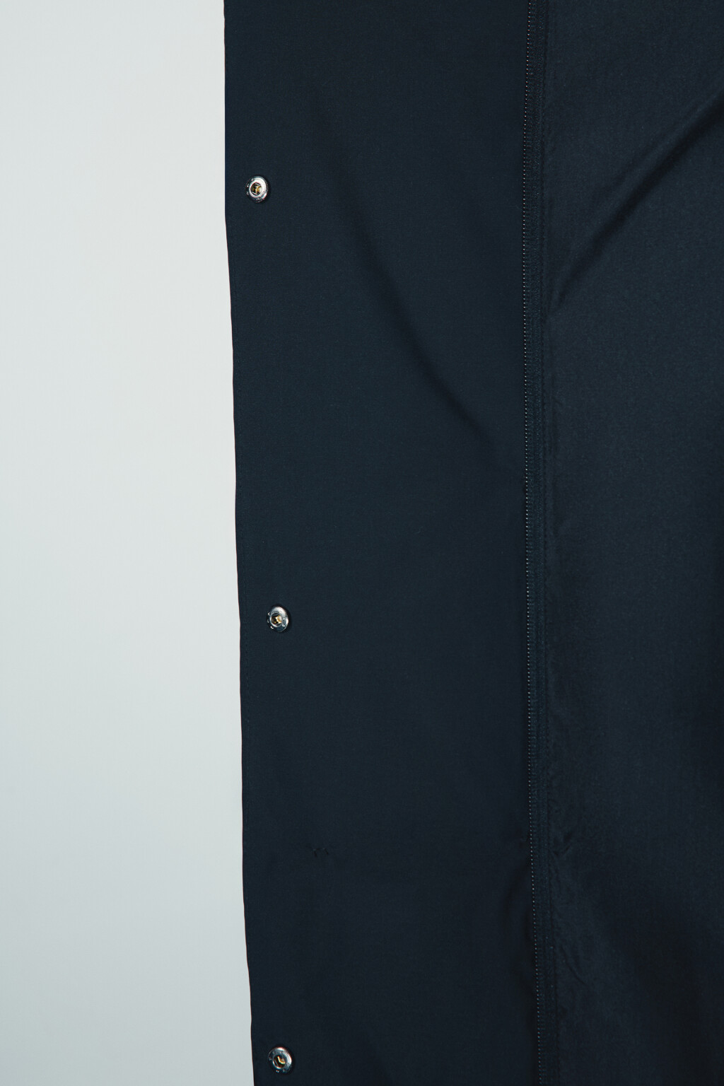 Пальто стеганое с капюшоном и поясом - цвет черный - 7