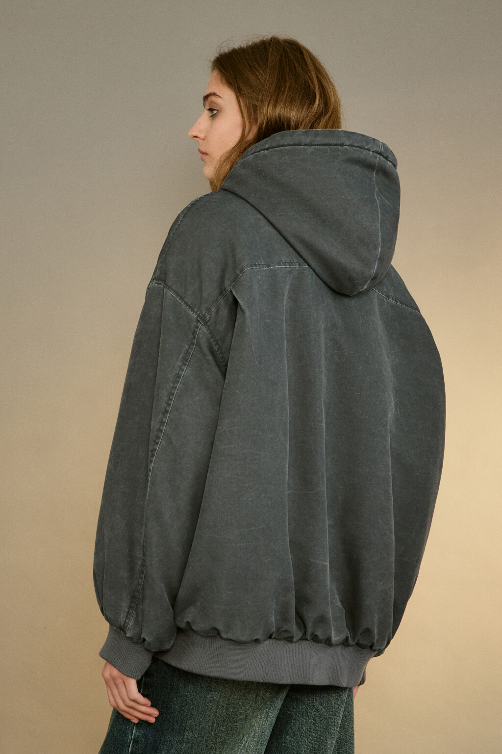 Куртка-бомбер oversize с капюшоном - цвет серый - 3