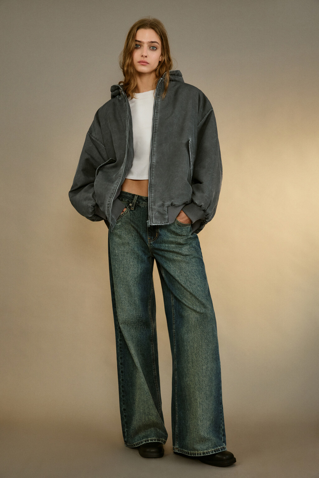 Куртка-бомбер oversize с капюшоном - цвет серый - 4