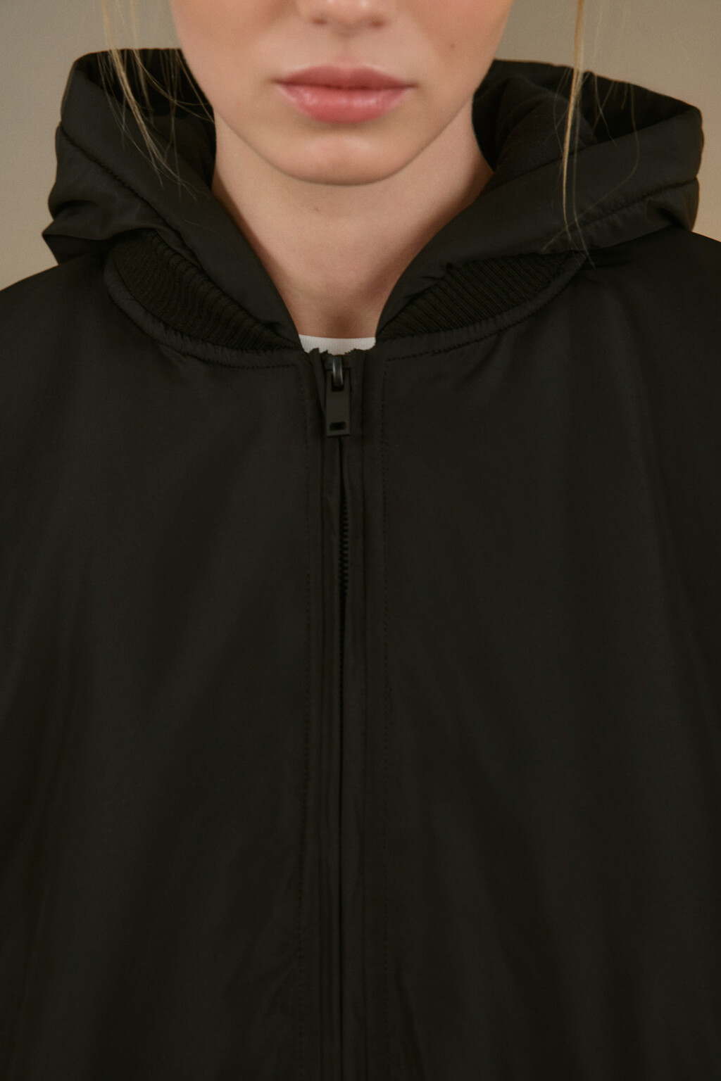 Куртка-бомбер oversize с капюшоном - цвет черный - 5