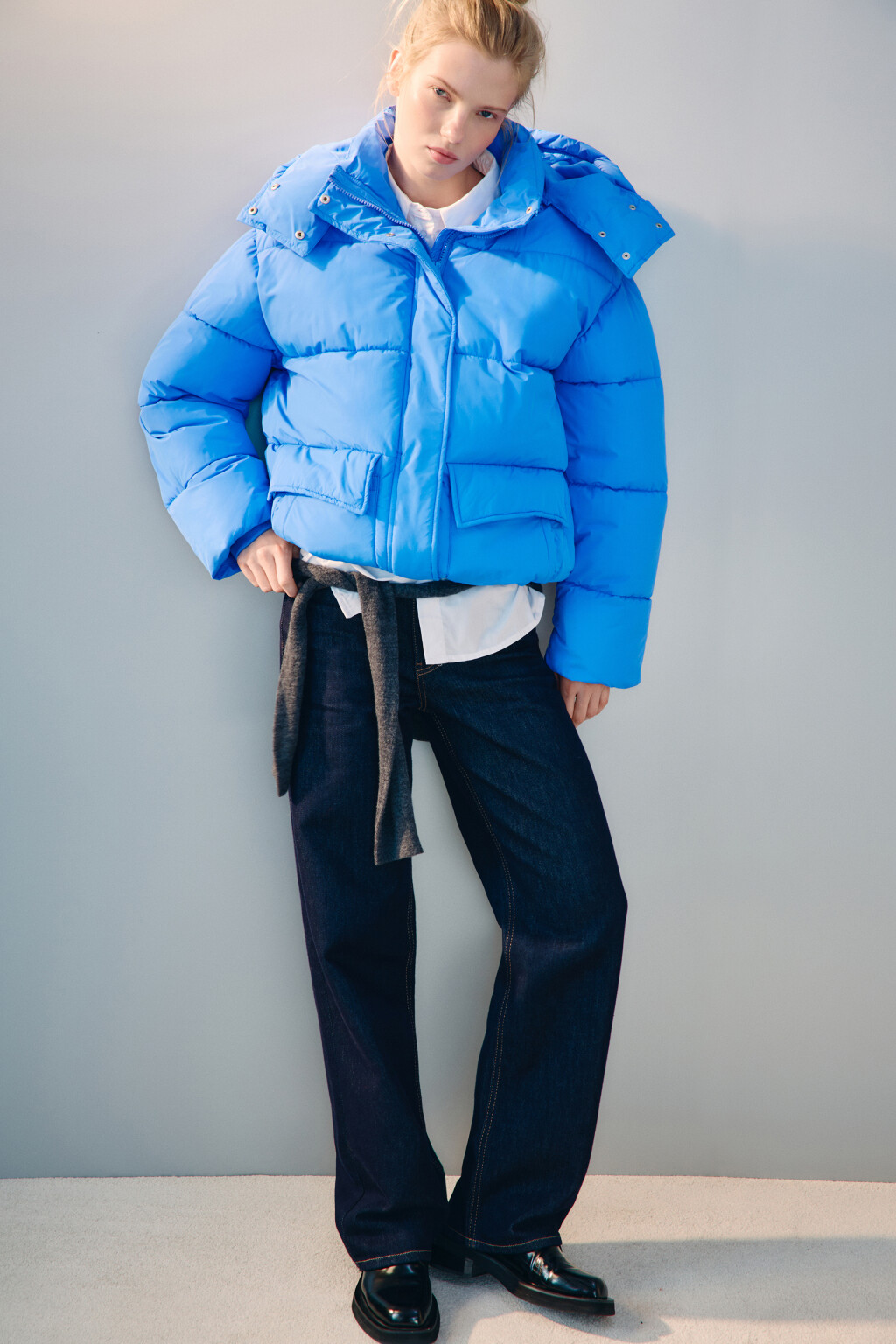 Куртка стеганая с капюшоном - цвет голубой - 2