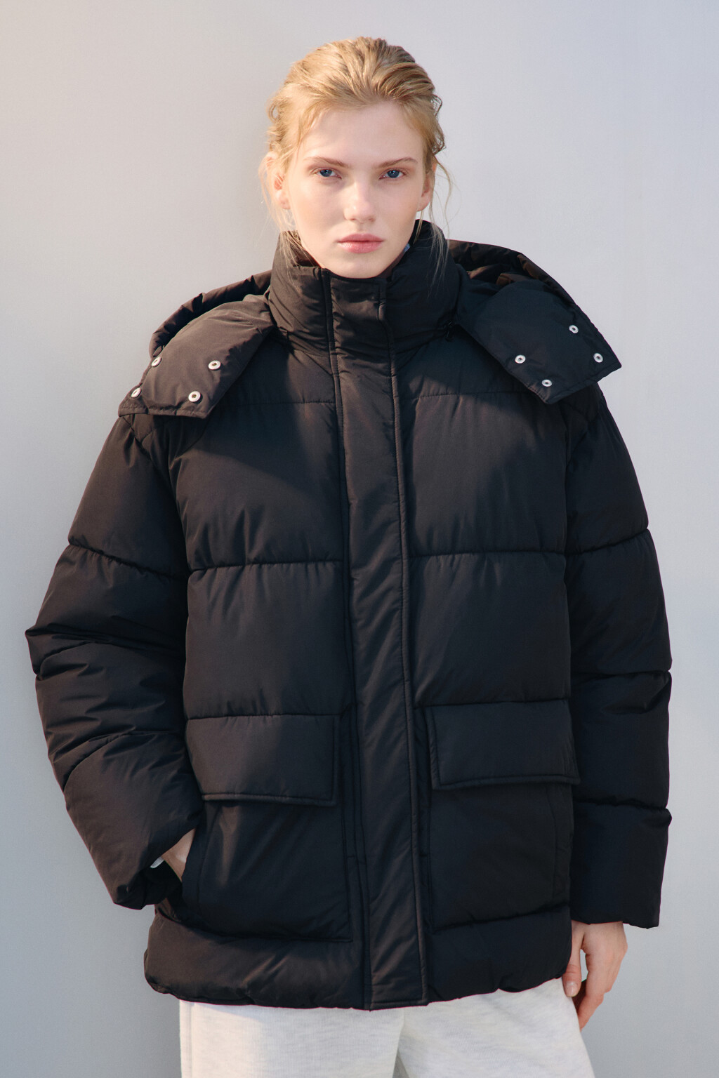 Куртка стеганая с капюшоном - цвет черный - 2