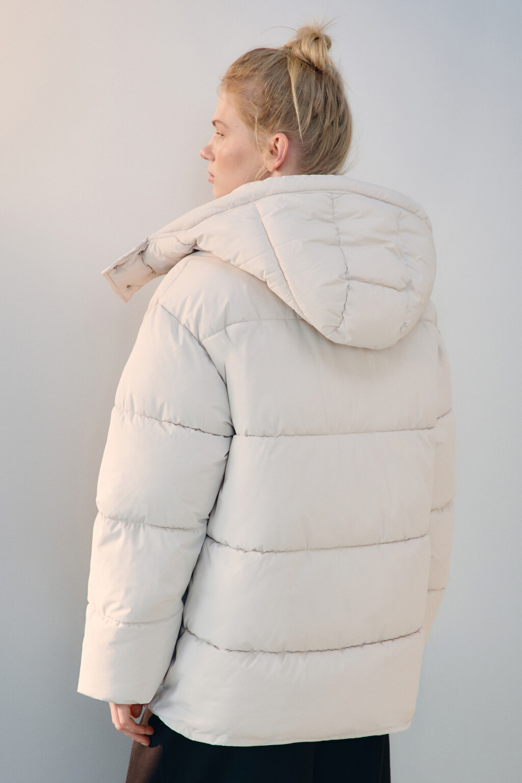 Куртка стеганая с капюшоном - цвет молочный - 4
