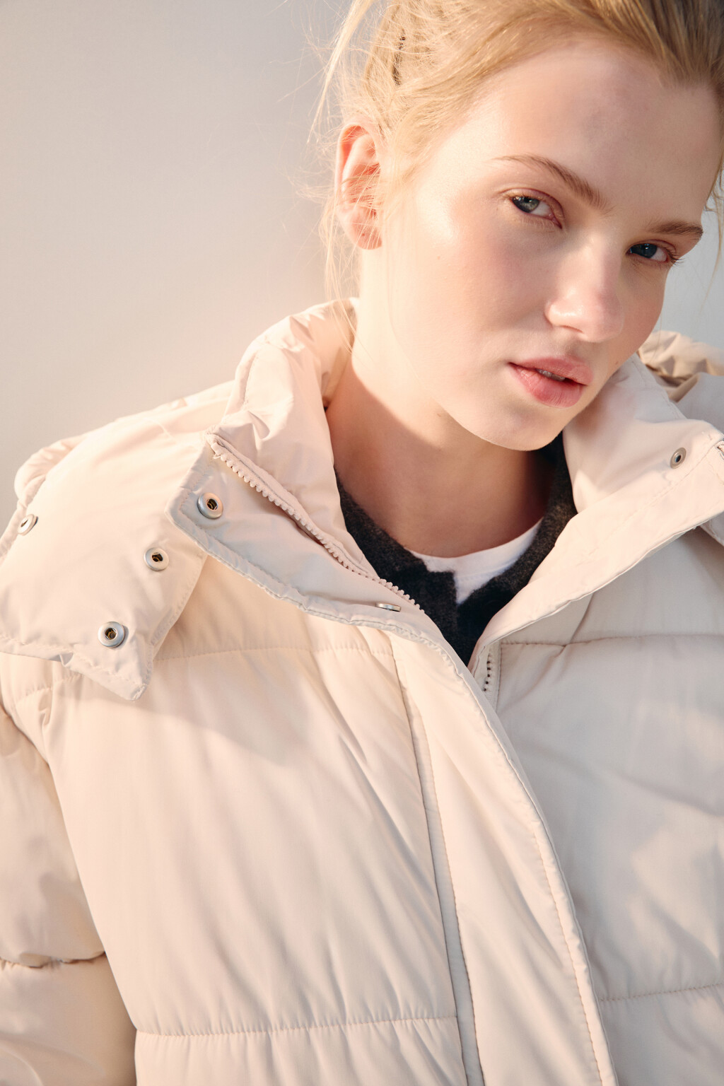 Куртка стеганая с капюшоном - цвет молочный - 6