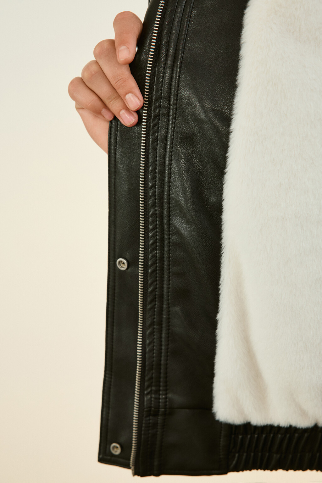 Куртка-бомбер с теплой подкладкой - цвет черный - 8