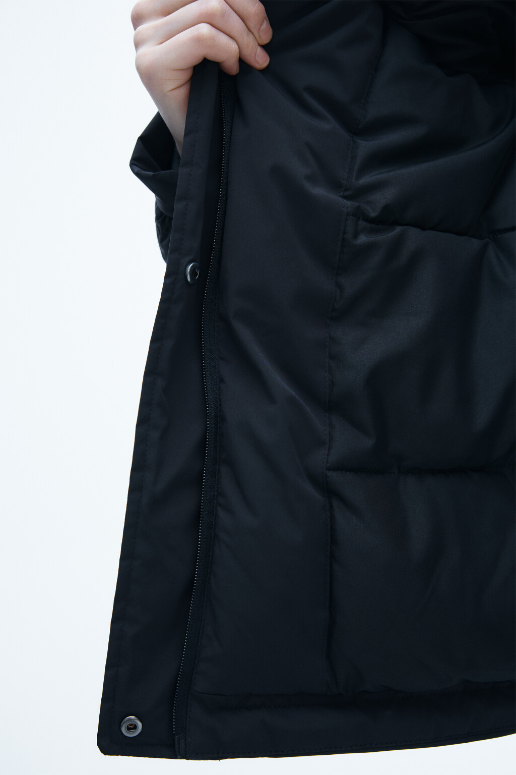 Куртка короткая с капюшоном - цвет черный - 8