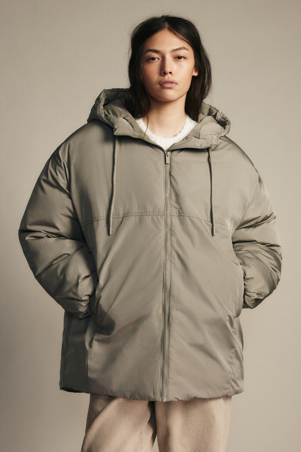 Куртка на утеплителе с капюшоном - цвет зеленый - 2