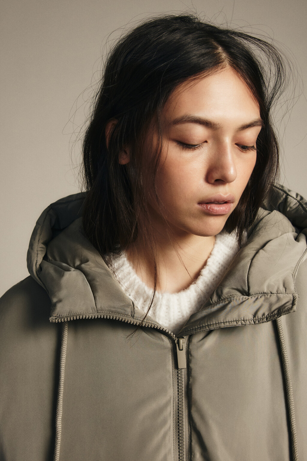 Куртка на утеплителе с капюшоном - цвет зеленый - 5