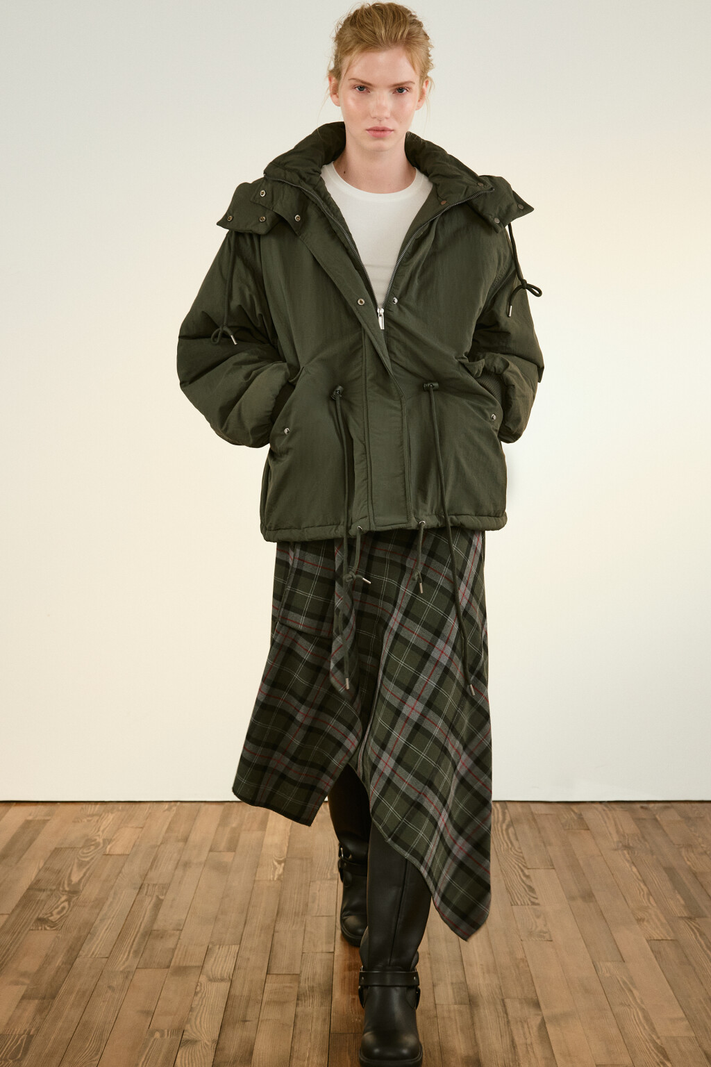 Куртка-парка с капюшоном и поясом - цвет зеленый - 1