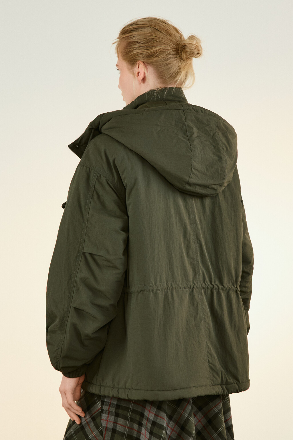 Куртка-парка с капюшоном и поясом - цвет зеленый - 3