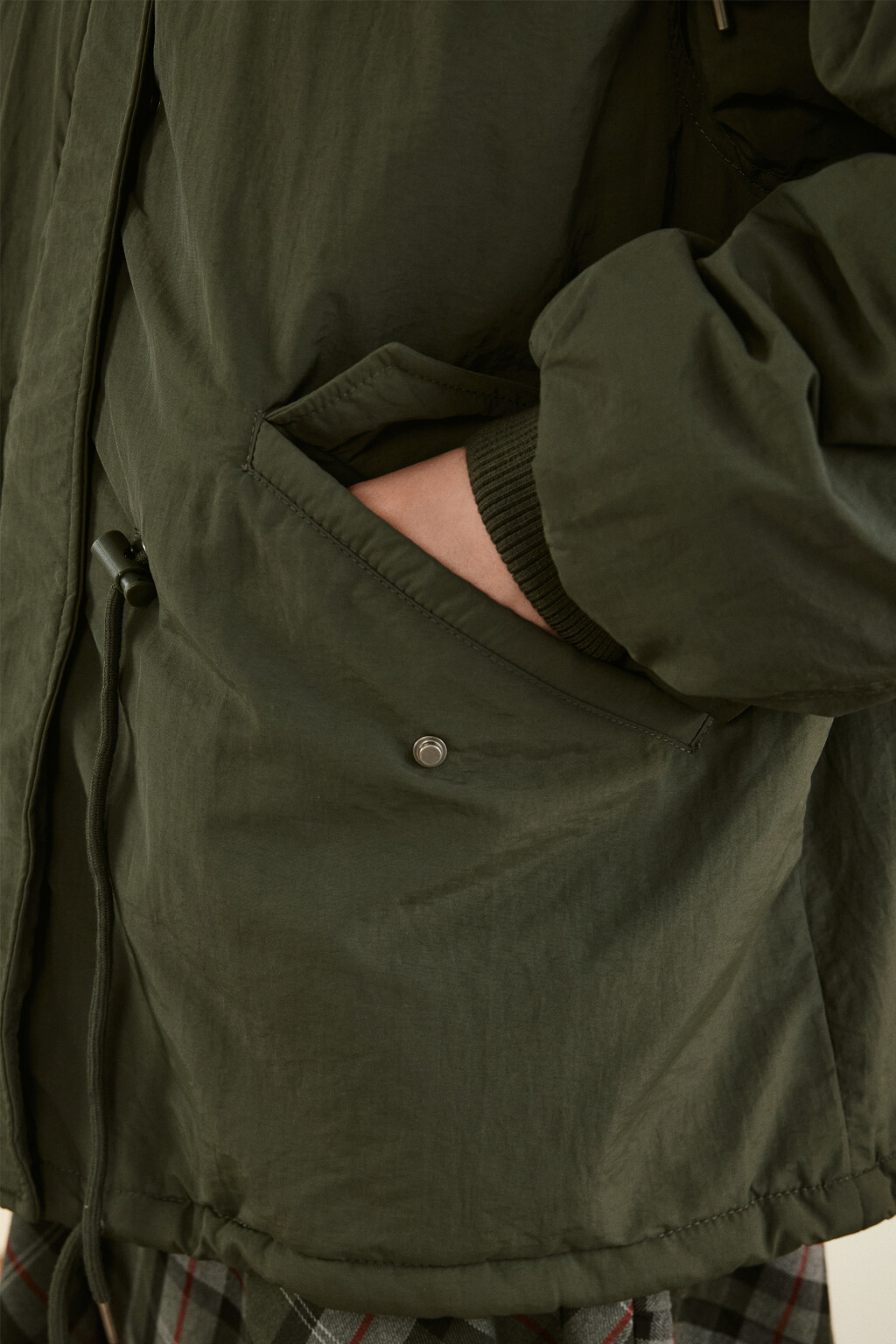 Куртка-парка с капюшоном и поясом - цвет зеленый - 6