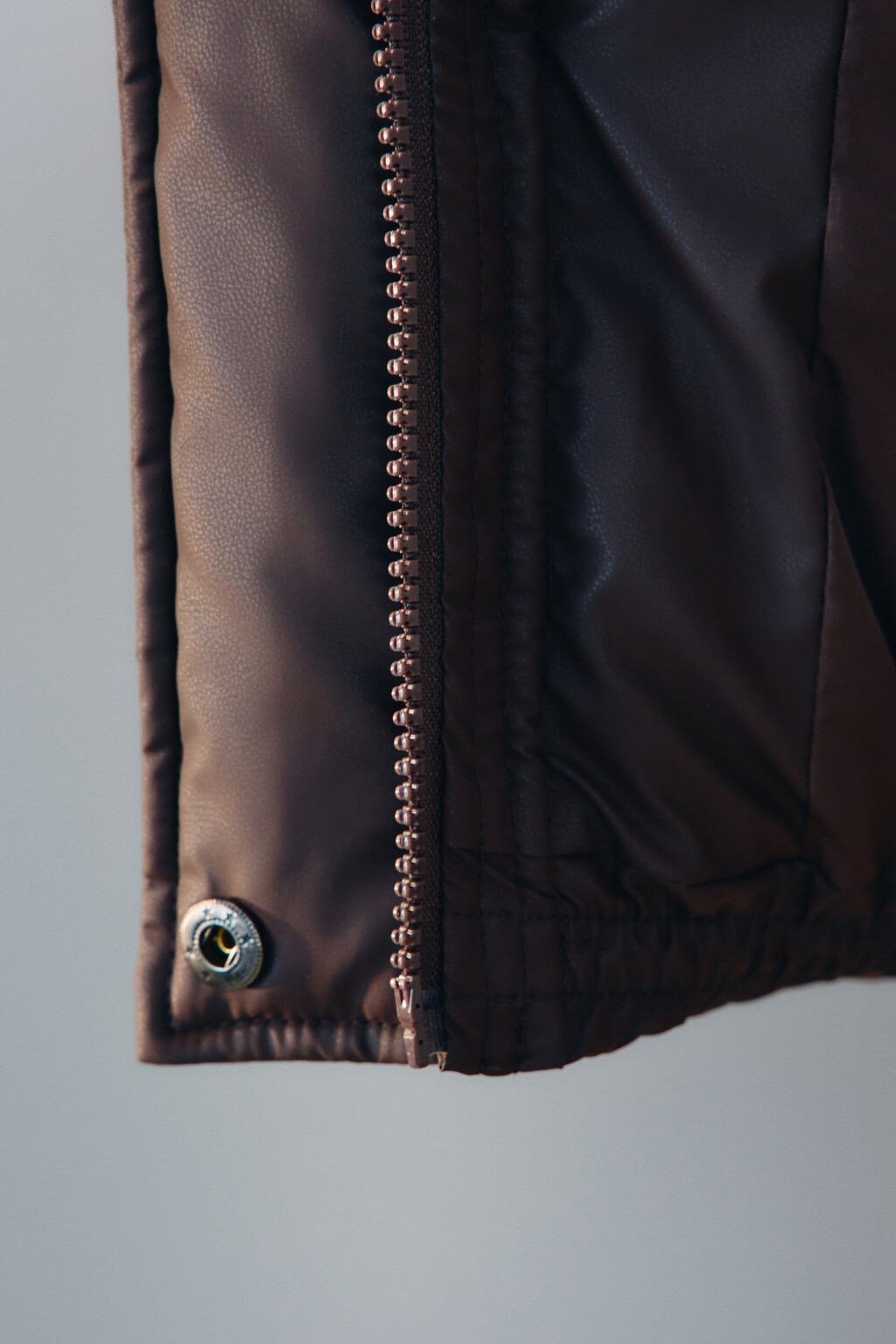 Куртка короткая стеганая с капюшоном - цвет коричневый - 7