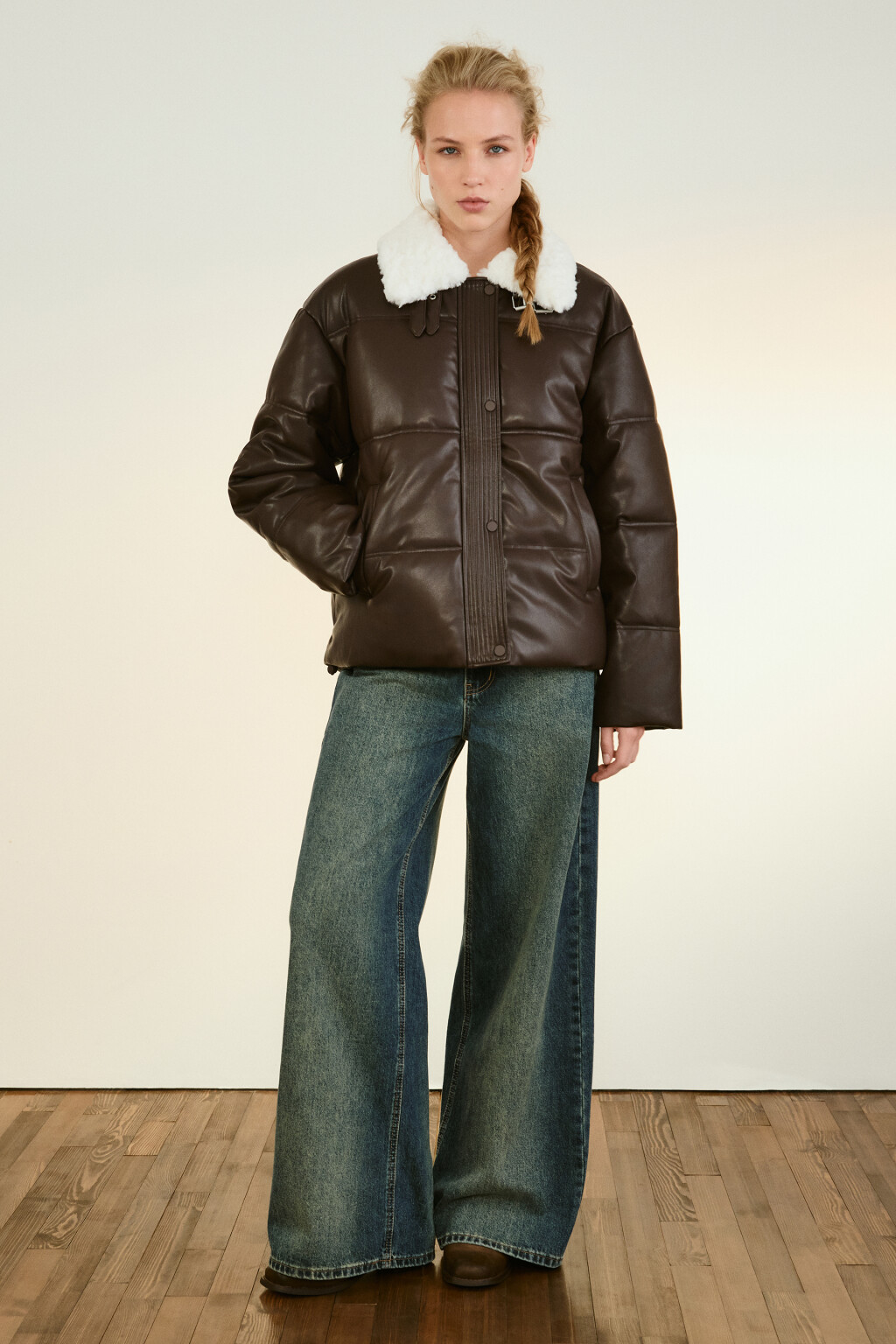 Куртка стеганая с воротником-авиатор - цвет коричневый - 4