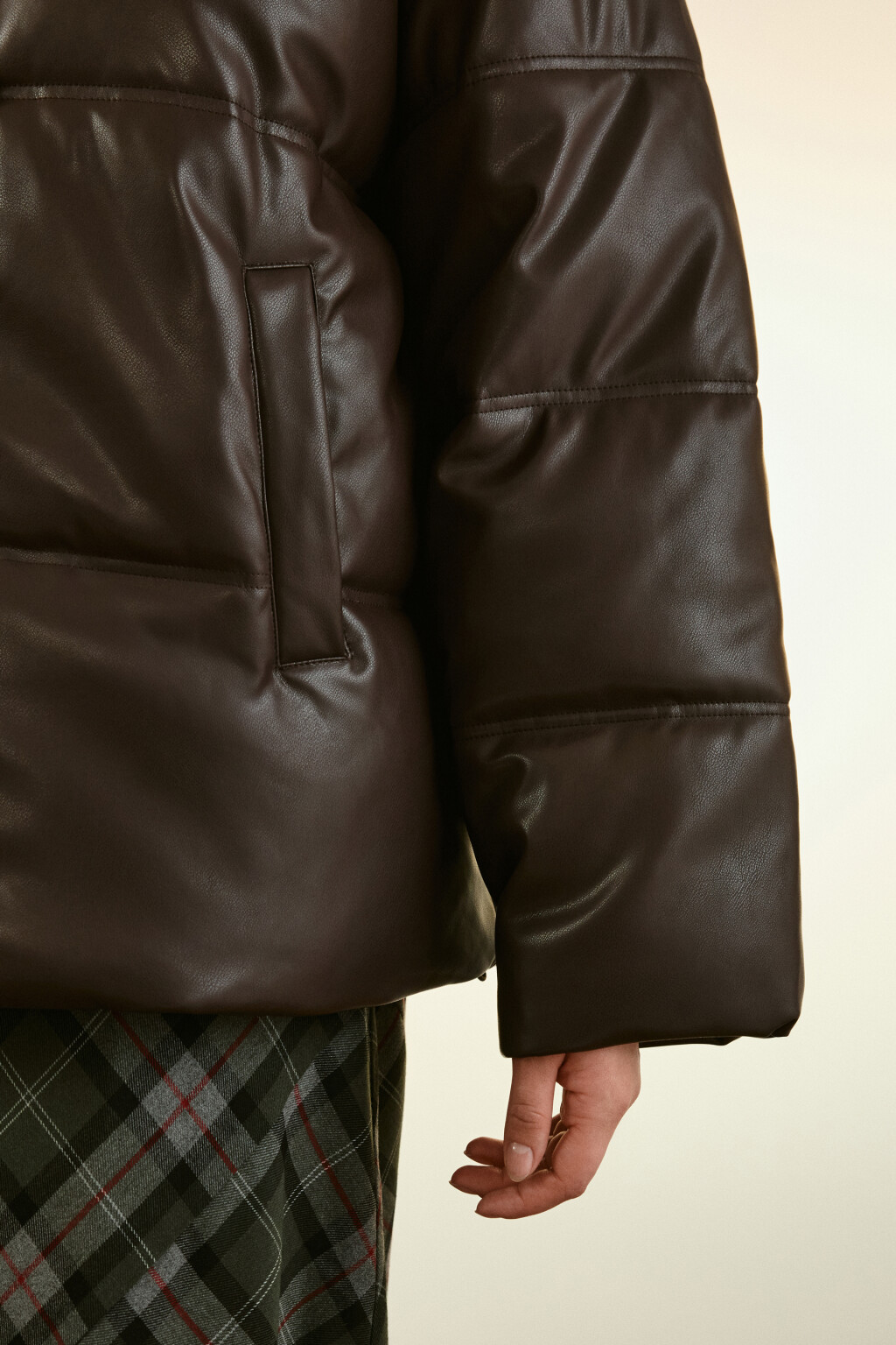 Куртка стеганая с воротником-авиатор - цвет коричневый - 6