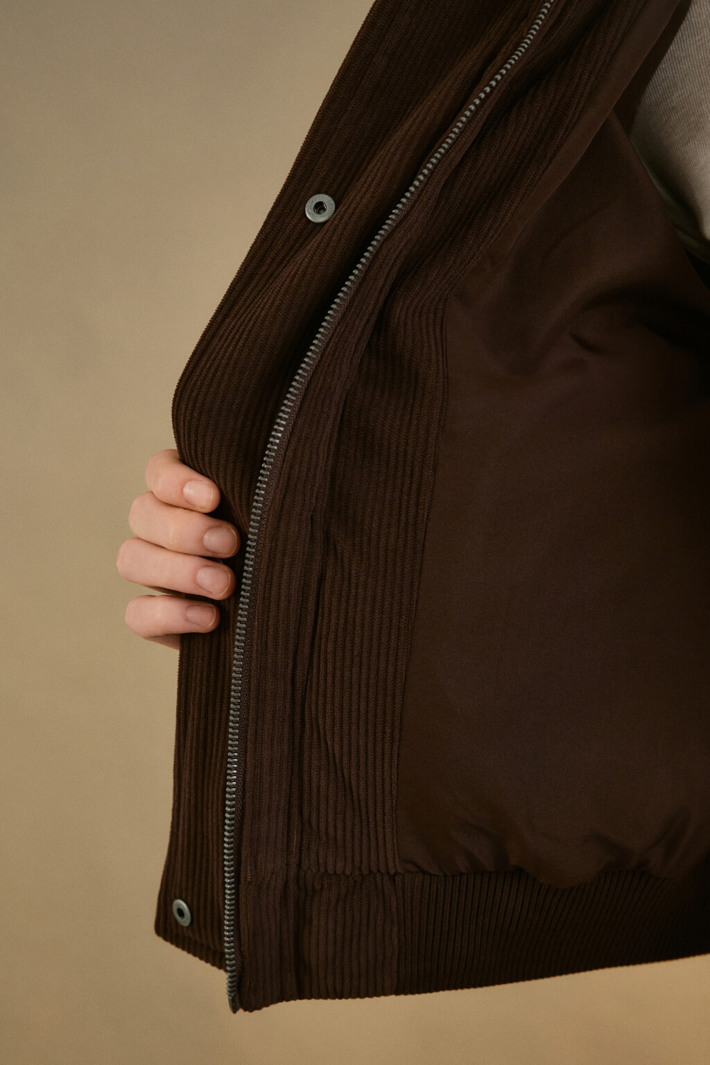 Куртка-бомбер стеганая вельветовая - цвет коричневый - 7