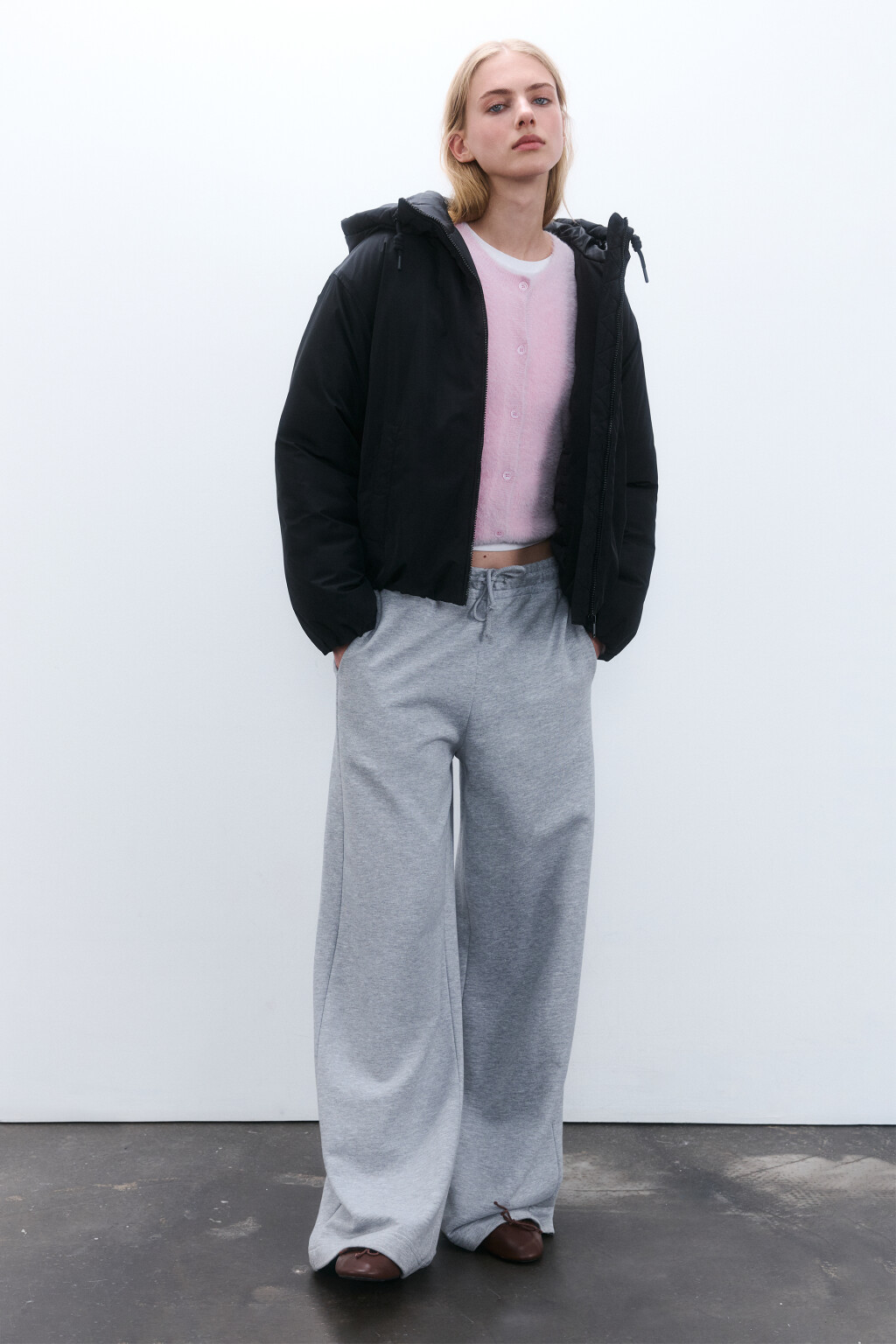 Куртка утепленная с капюшоном - цвет черный - 4