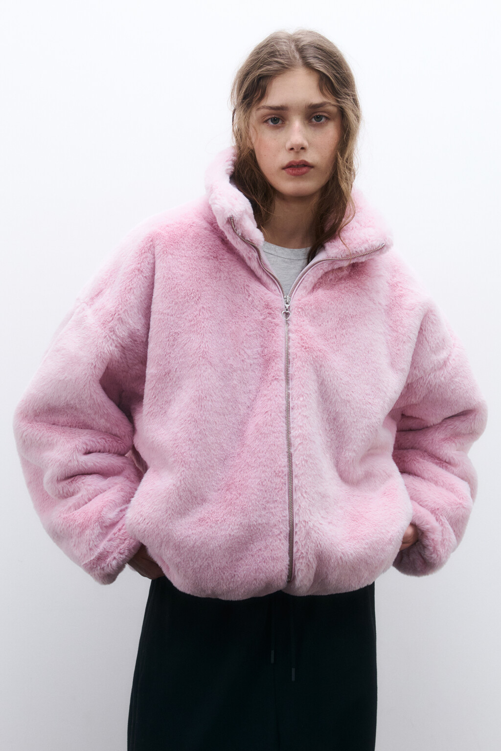 Куртка укороченная с меховой фактурой - цвет розовый - 2