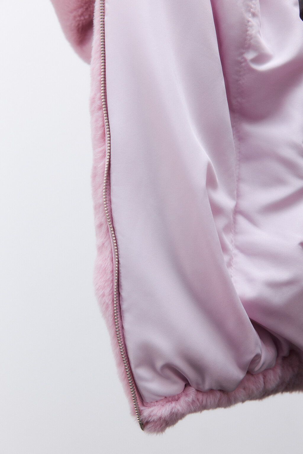 Куртка укороченная с меховой фактурой - цвет розовый - 7