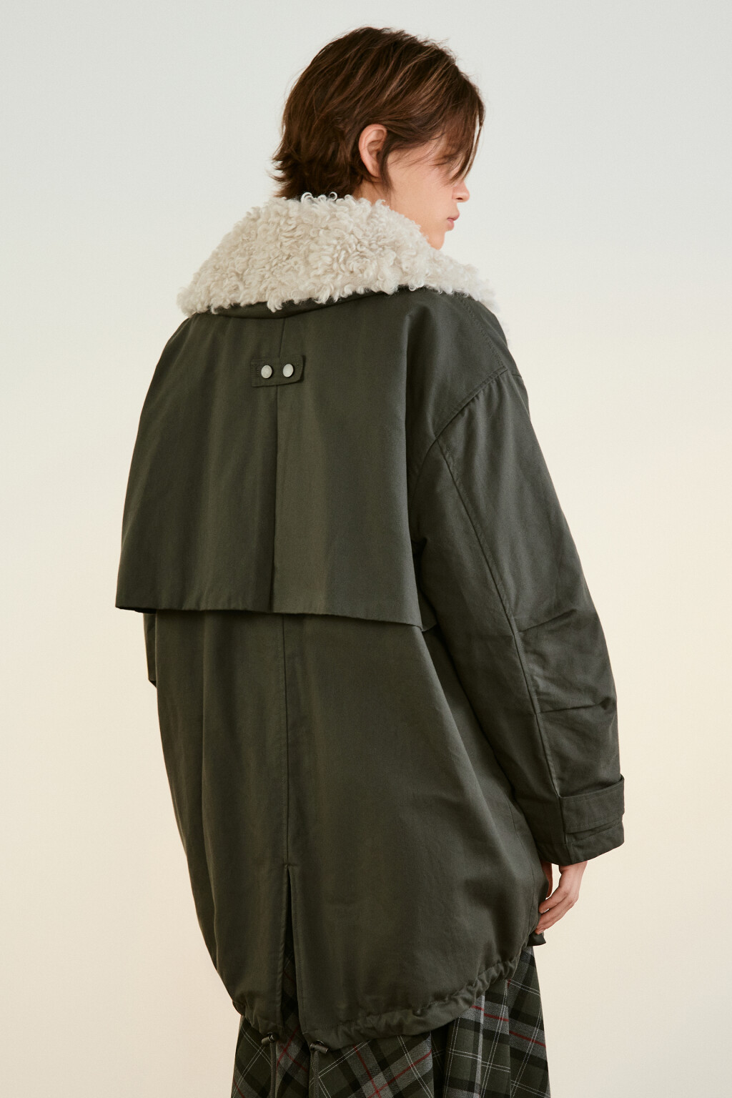 Куртка-парка с меховой отделкой - цвет зеленый - 4