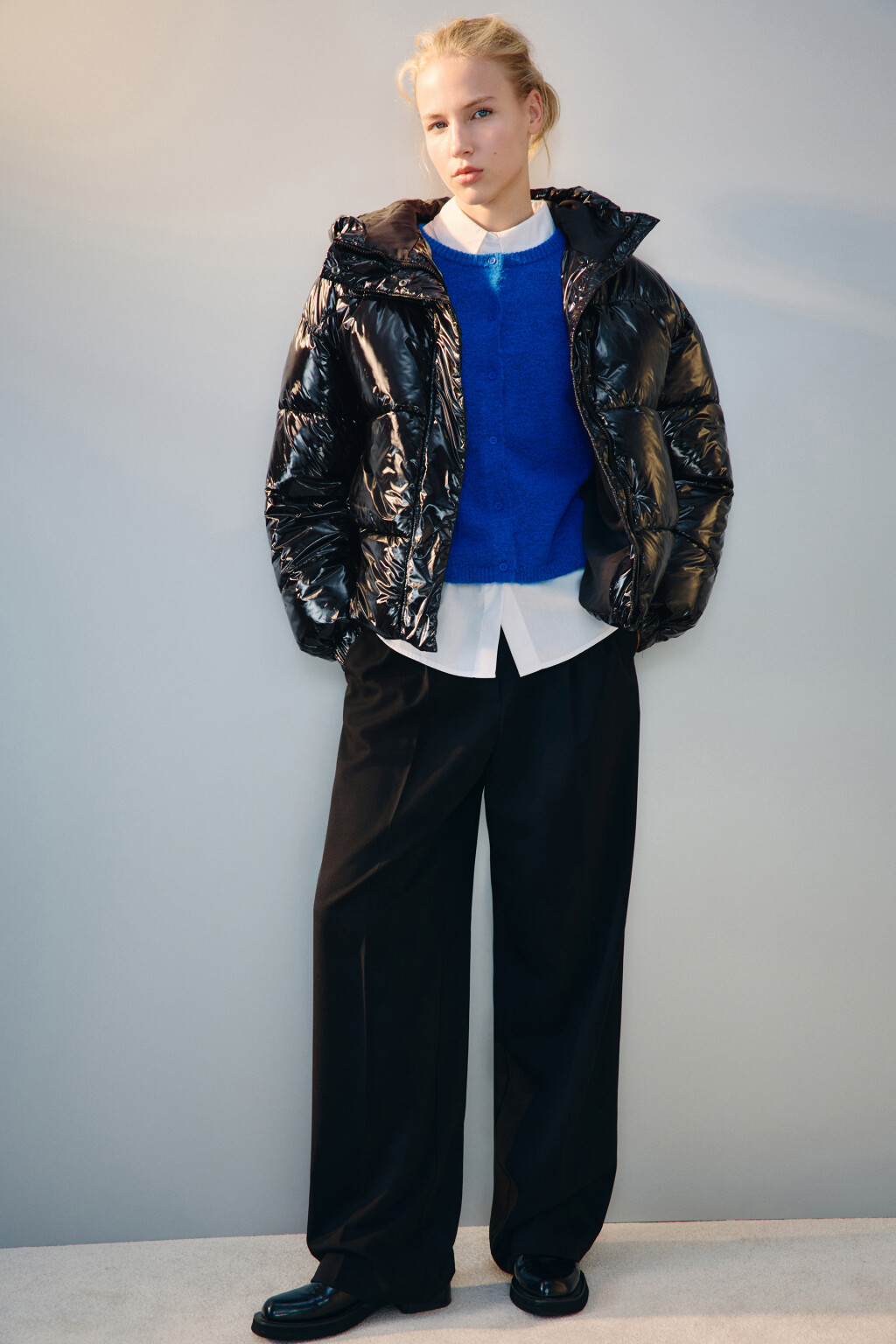 Куртка стеганая с лакированным эффектом - цвет черный - 2