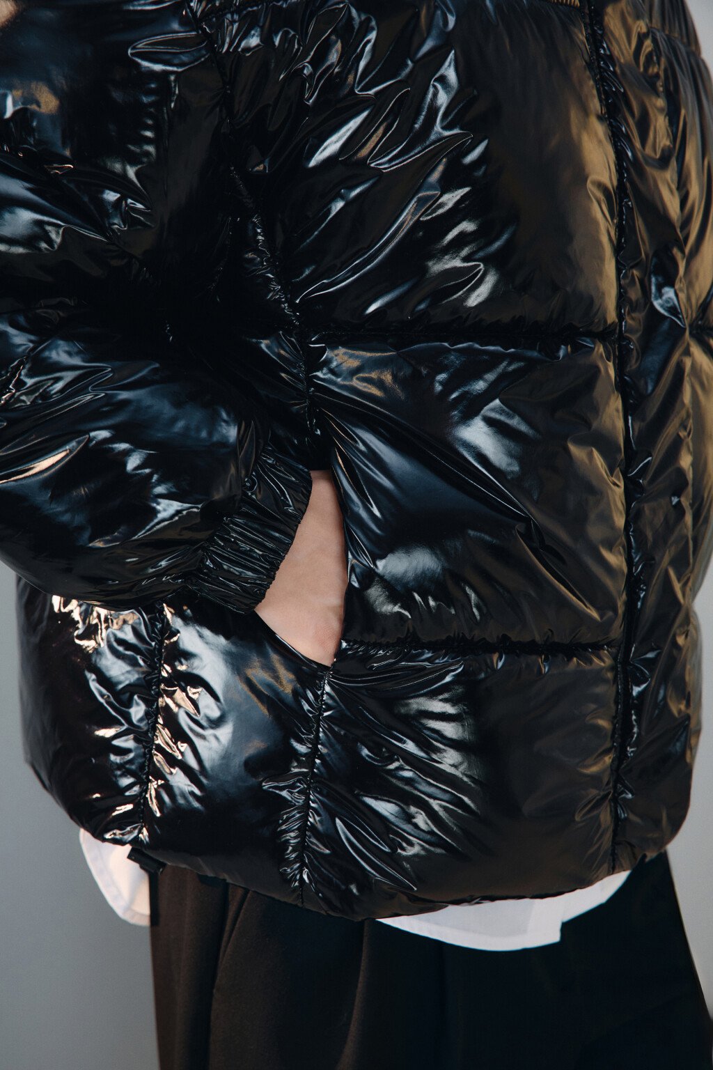 Куртка стеганая с лакированным эффектом - цвет черный - 7