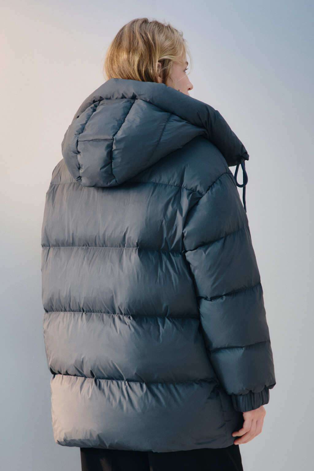 Пуховик на натуральном утеплителе - цвет серый - 3