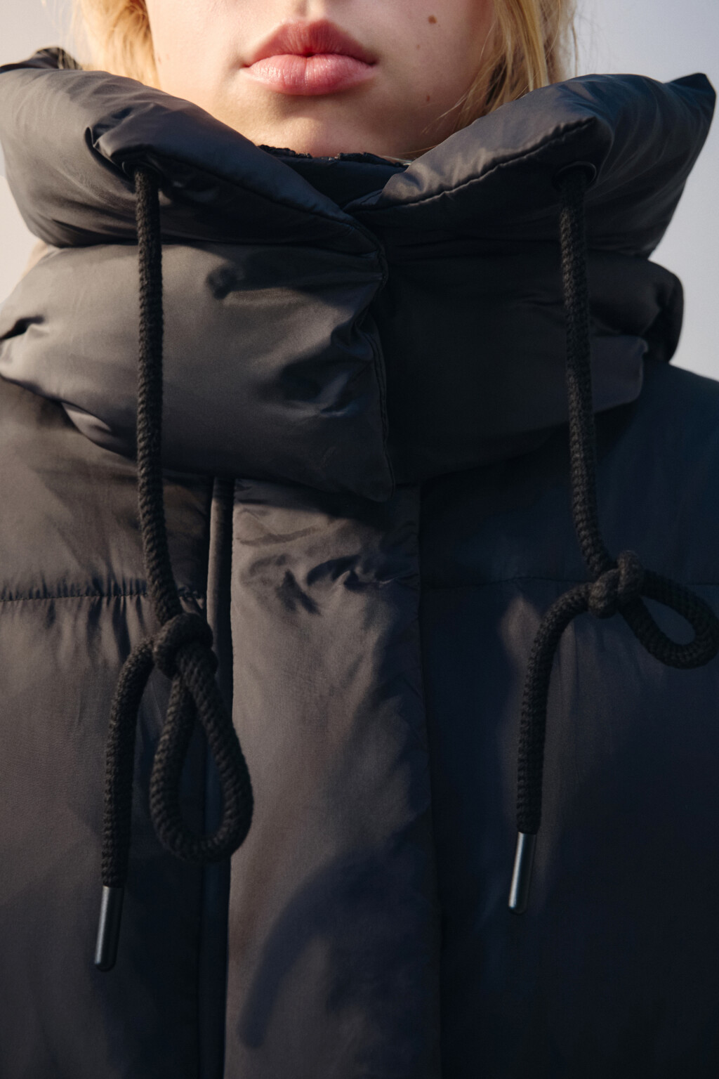 Пуховик на натуральном утеплителе - цвет черный - 6