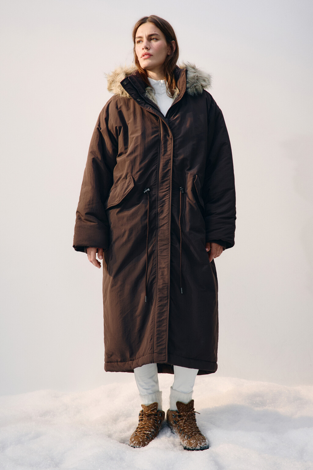Куртка-парка удлиненная с опушкой - цвет коричневый - 2
