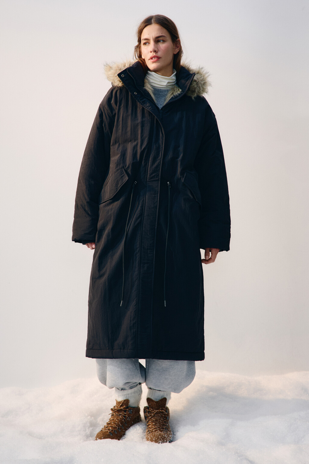 Куртка-парка удлиненная с опушкой - цвет черный - 4