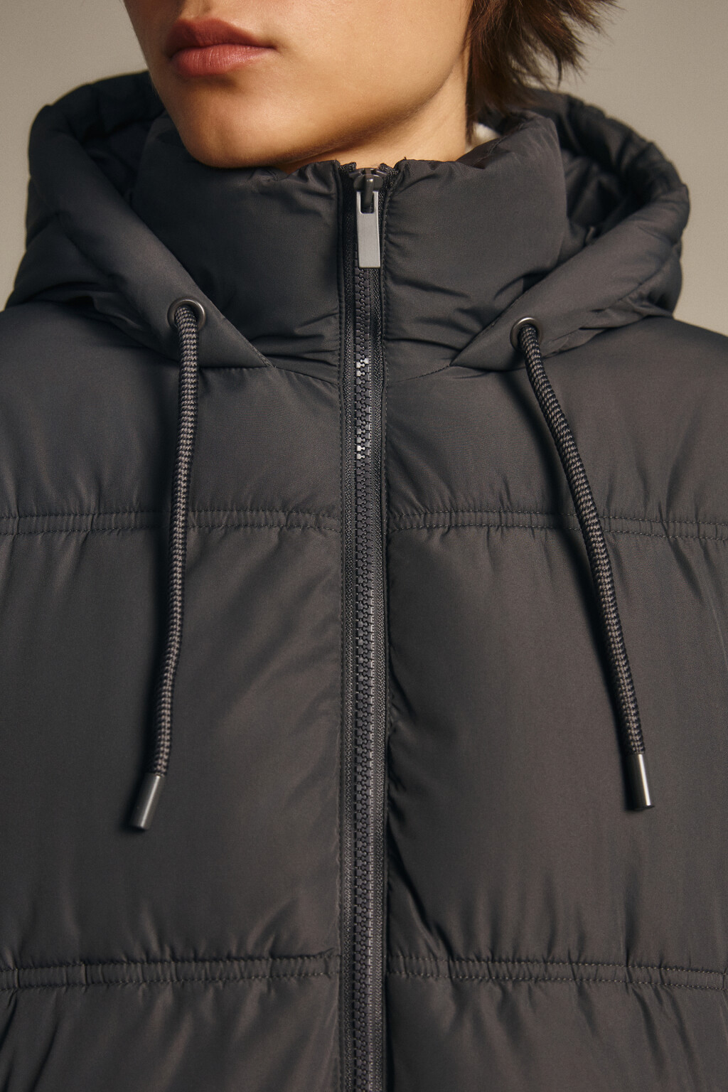Куртка длинная стеганая с капюшоном - цвет серый - 6