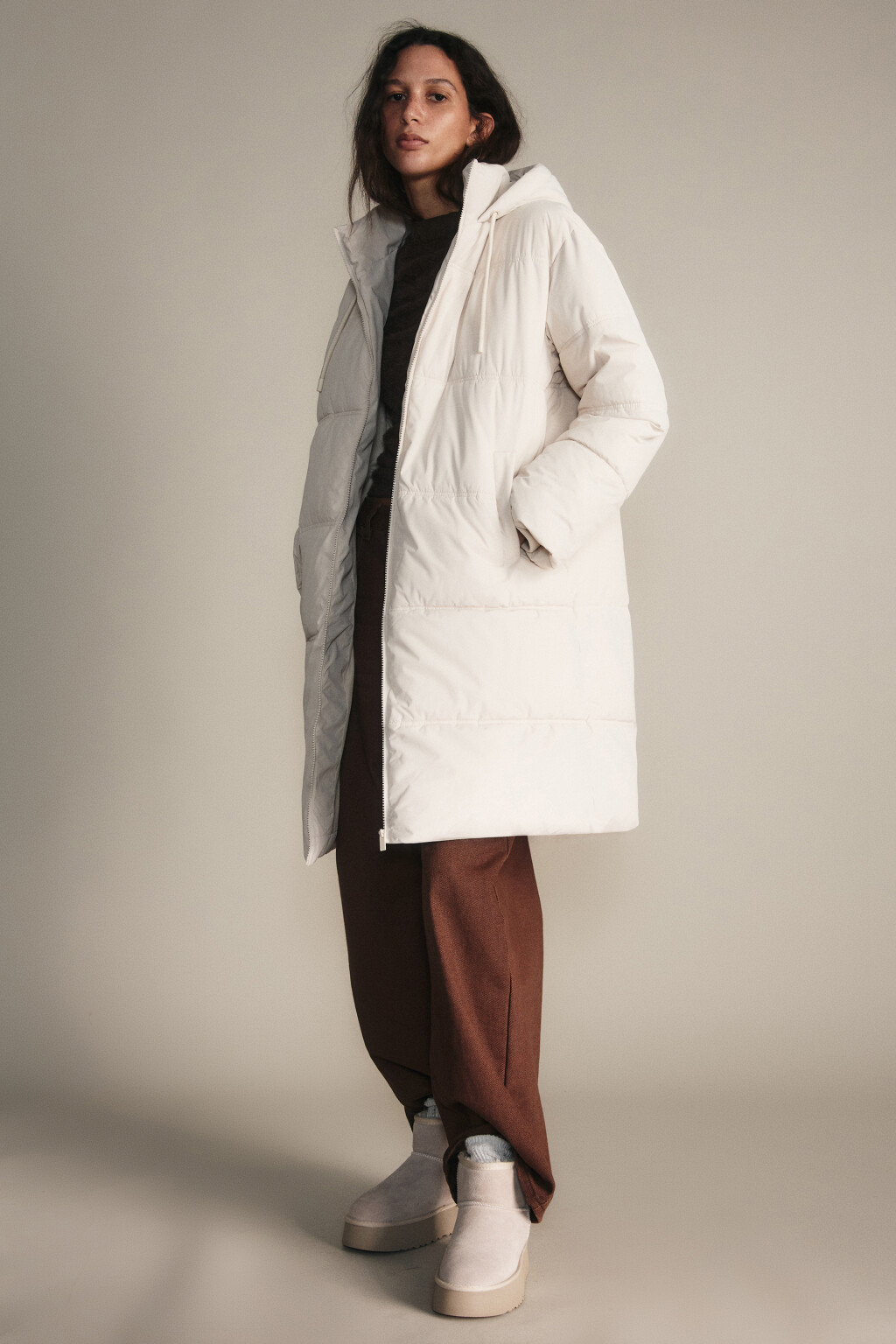 Куртка длинная стеганая с капюшоном - цвет молочный - 1