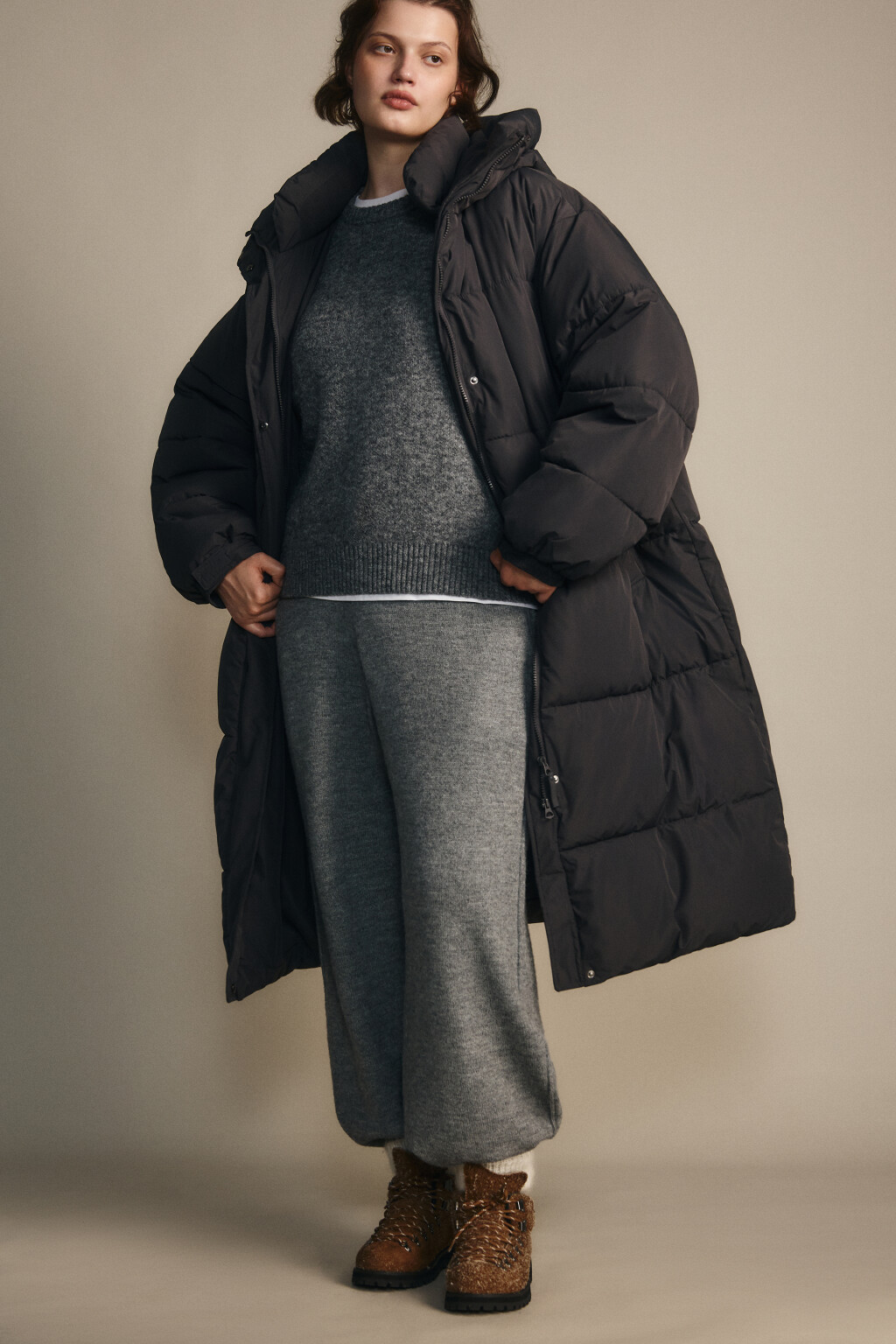 Пальто стеганое с теплым капюшоном - цвет серый - 1
