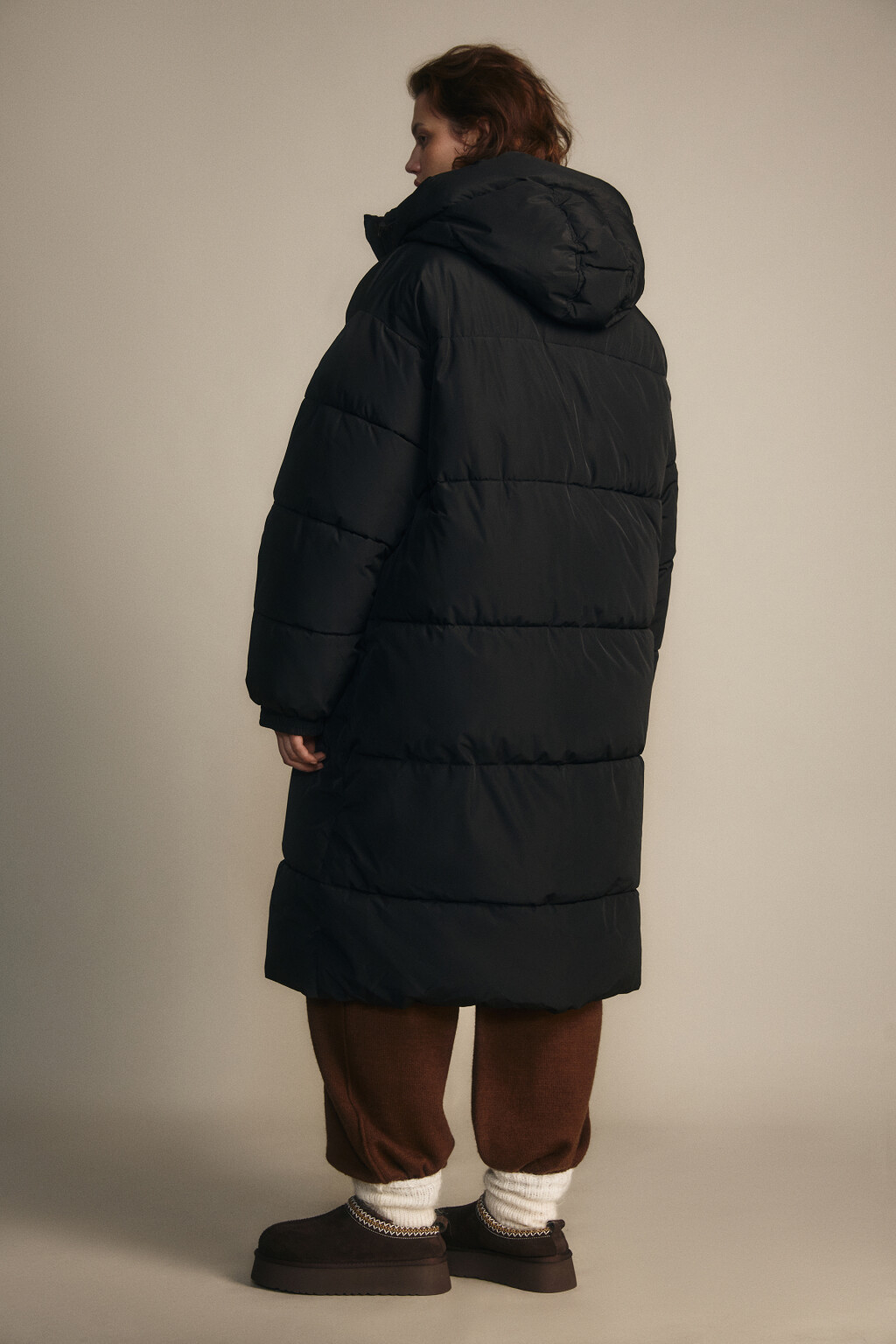 Пальто стеганое с теплым капюшоном - цвет черный - 3