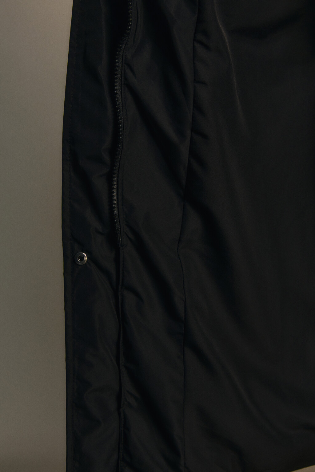 Пальто стеганое с теплым капюшоном - цвет черный - 7