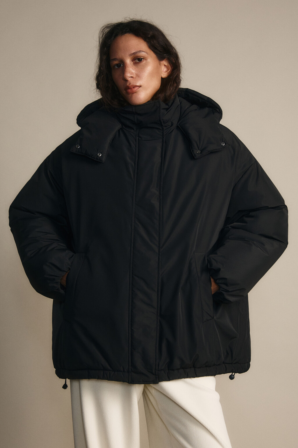 Куртка oversize с капюшоном - цвет черный - 4