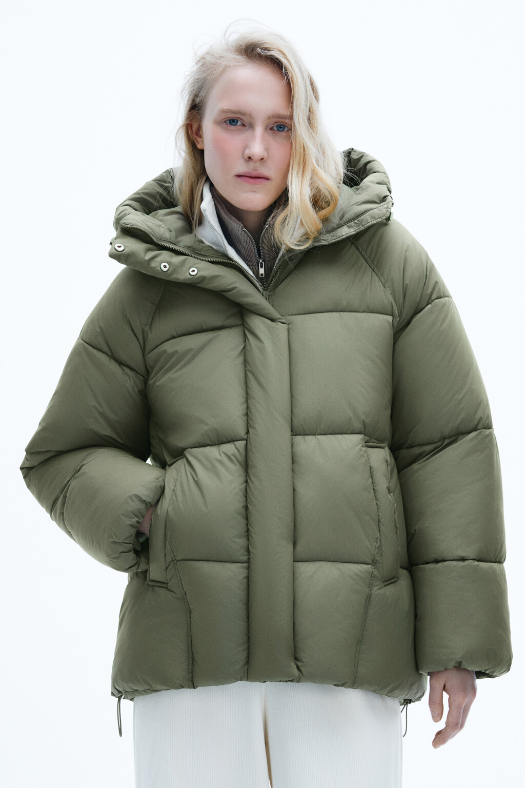 Куртка короткая стеганая с капюшоном - цвет зеленый - 2