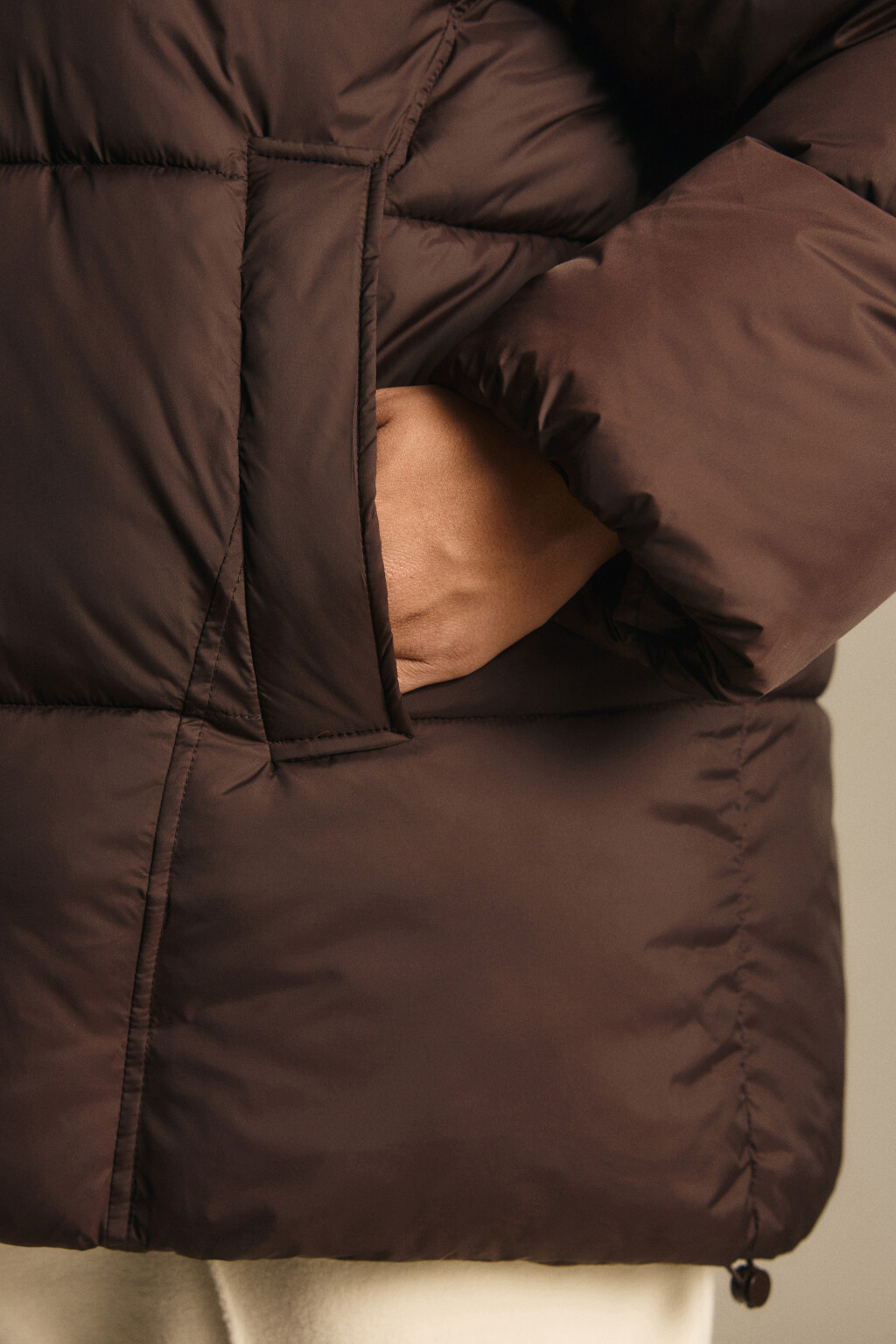Куртка короткая стеганая с капюшоном - цвет коричневый - 6