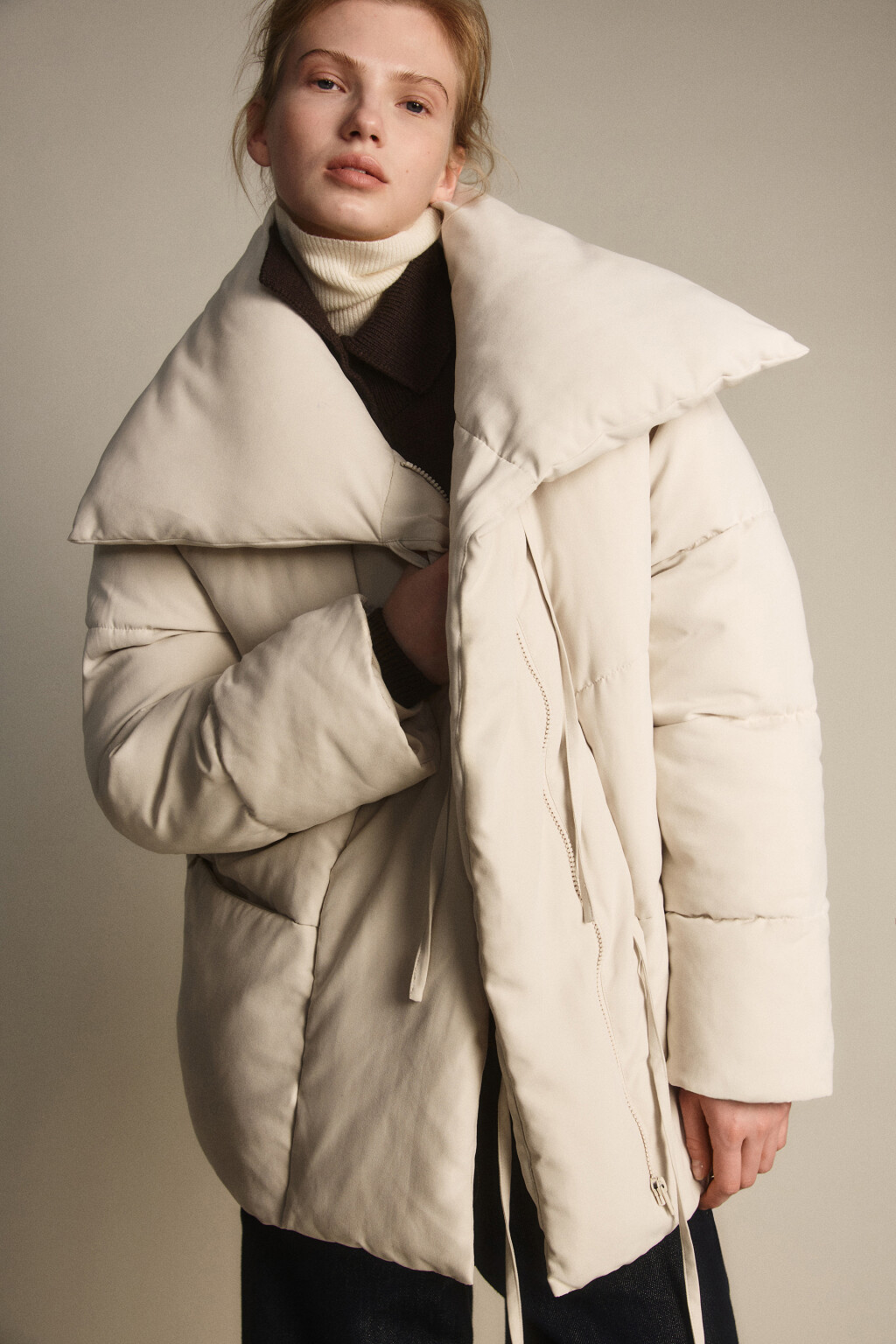 Куртка стеганая с завязками - цвет бежевый - 2