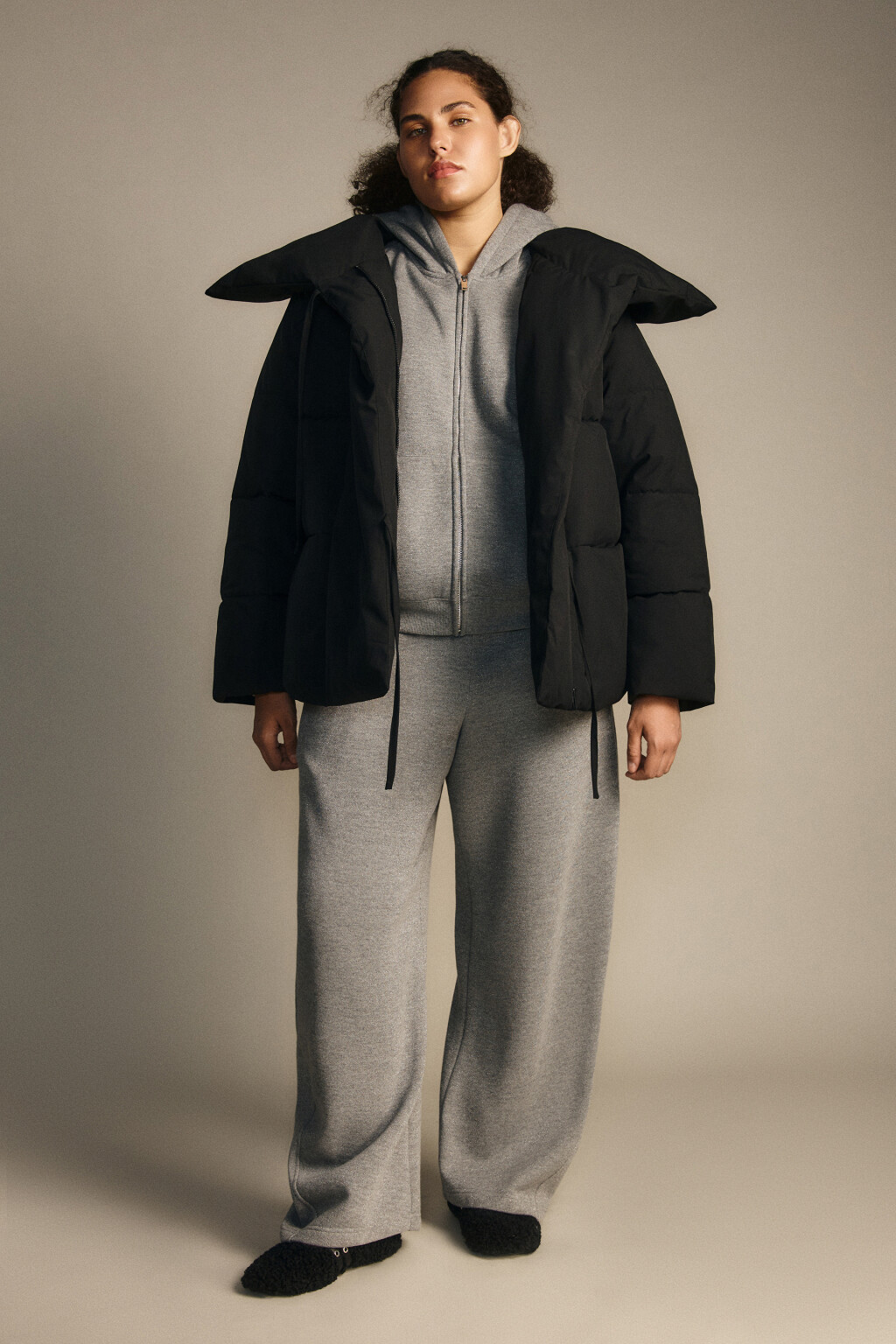 Куртка стеганая с завязками - цвет черный - 4