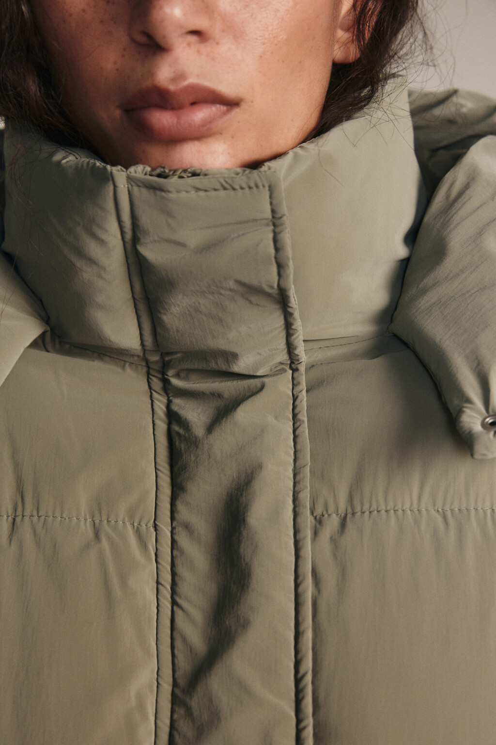 Куртка стеганая с капюшоном - цвет зеленый - 6