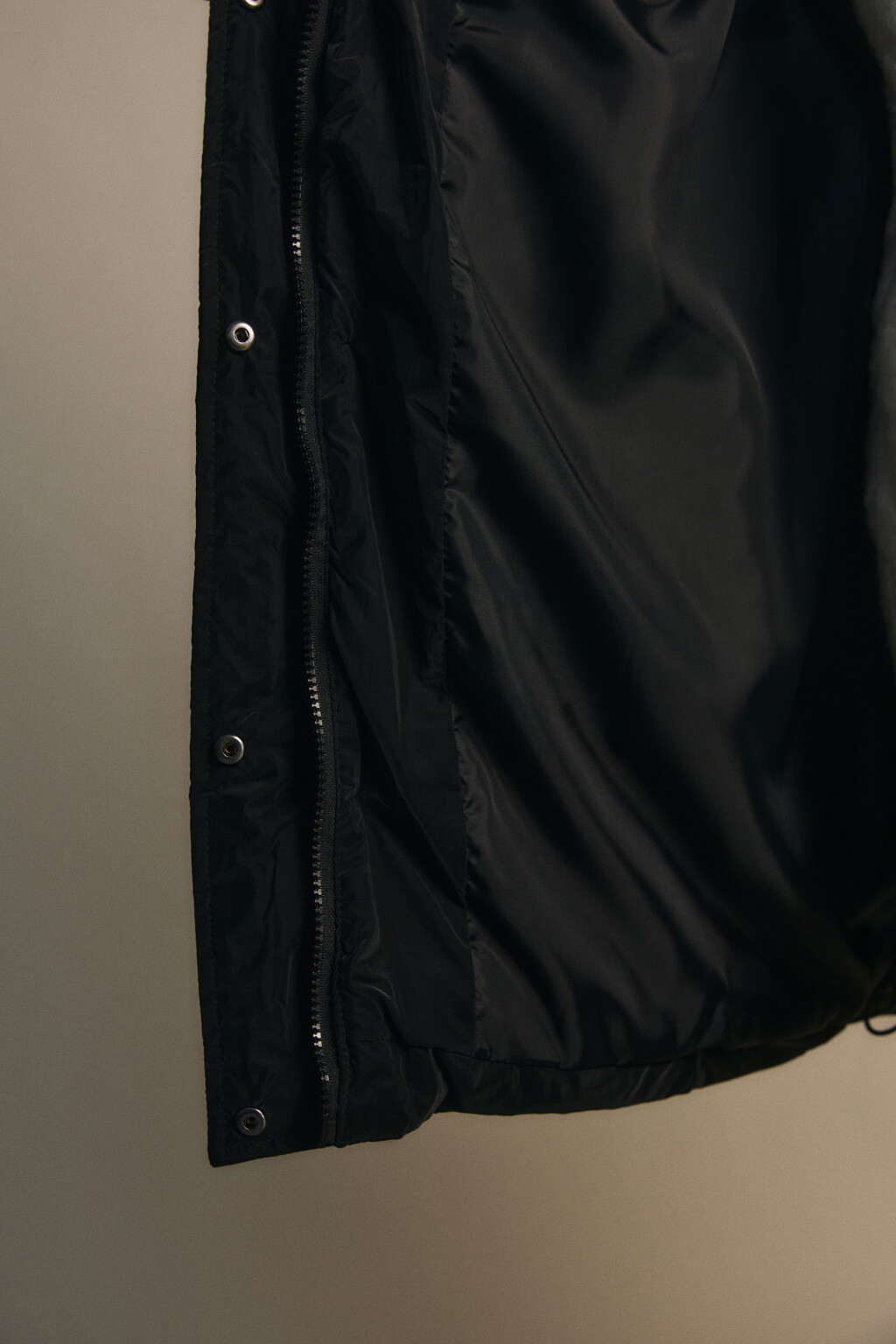 Куртка стеганая с капюшоном - цвет черный - 7