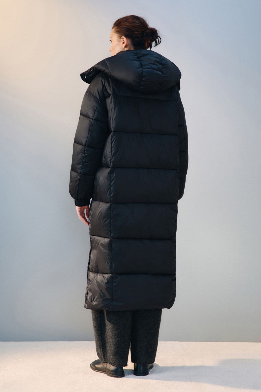 Пальто стеганое с капюшоном - цвет черный - 3