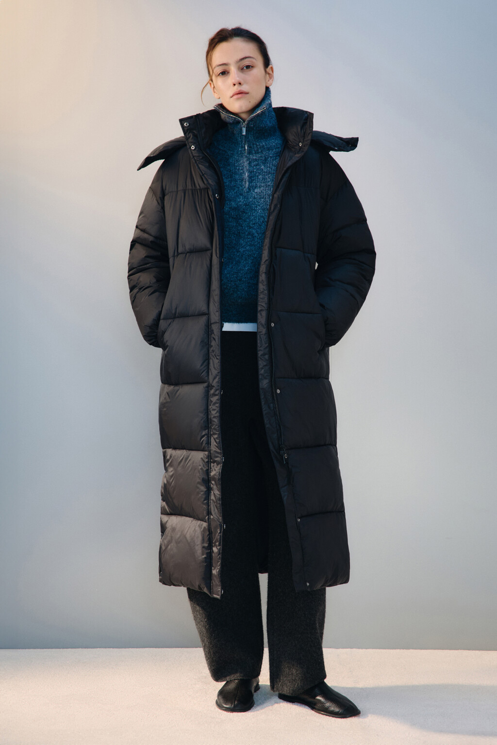 Пальто стеганое с капюшоном - цвет черный - 4