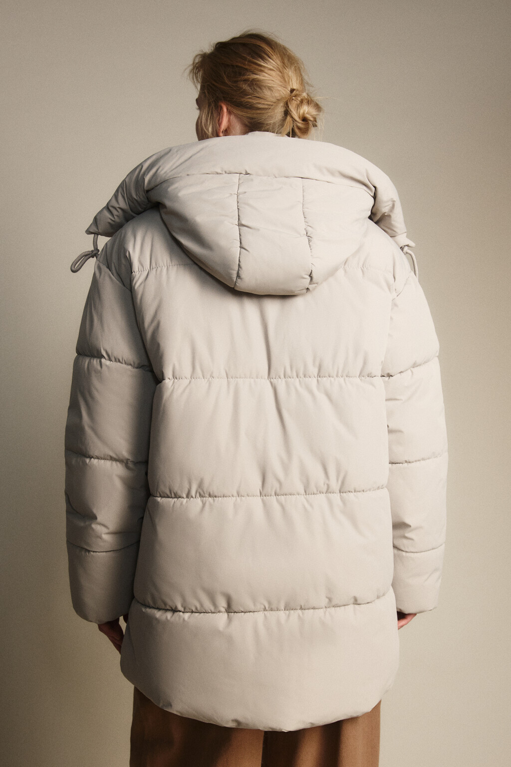 Куртка стеганая с капюшоном - цвет бежевый - 4